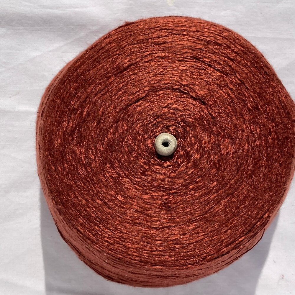 cone of copper orange yarn - Picture 3 of 4